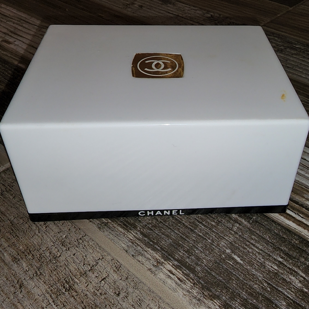 CHANEL SOAP SET